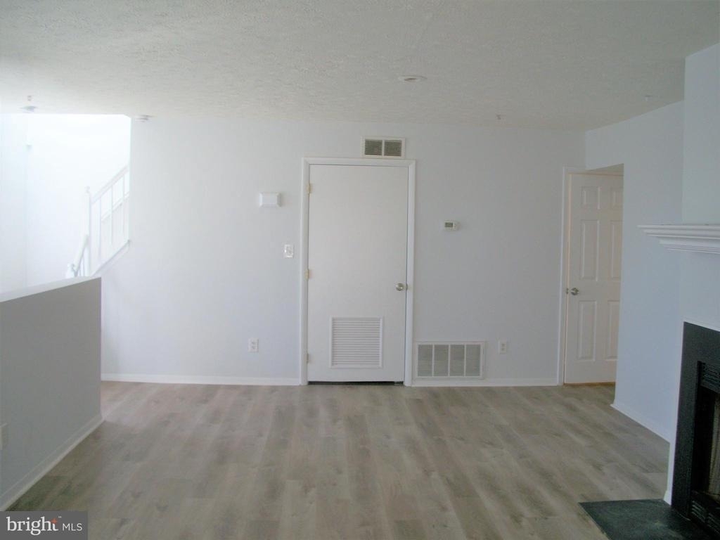 201 Kimary Court - Photo 4