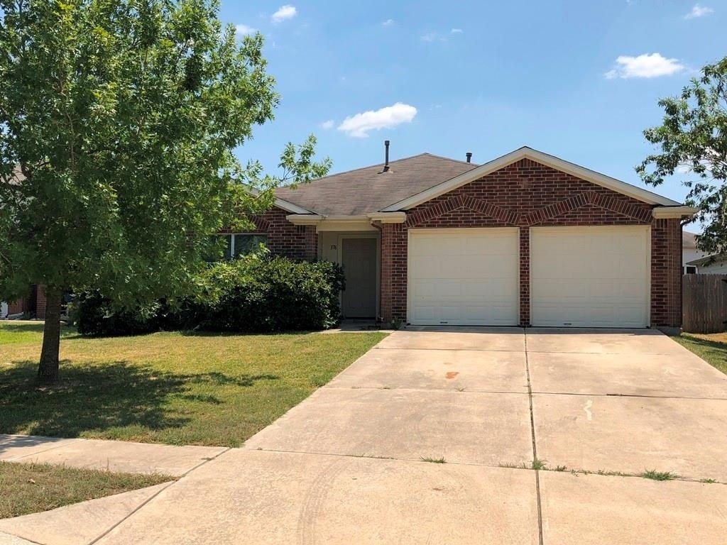 376 Spruce Dr - Photo 0