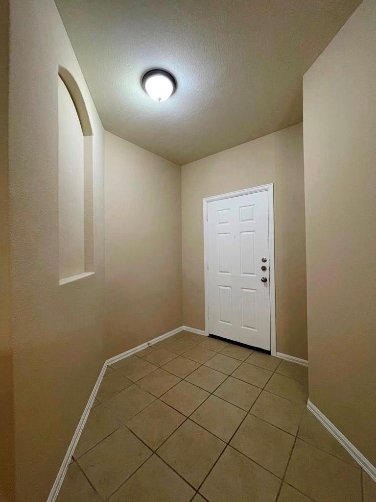 376 Spruce Dr - Photo 1
