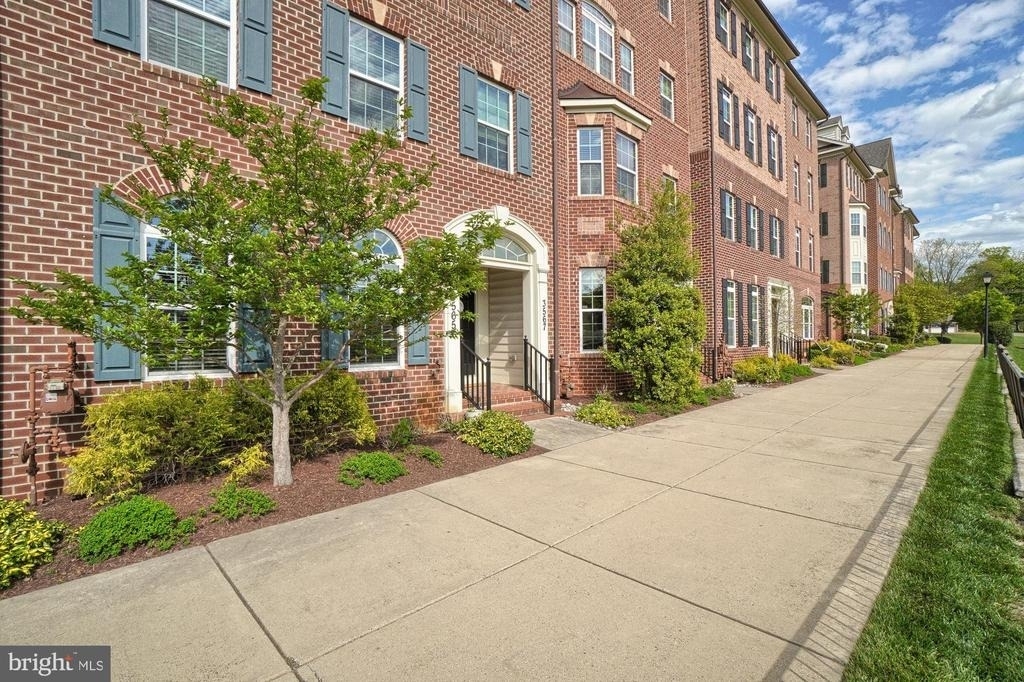3565 Holborn Place - Photo 2