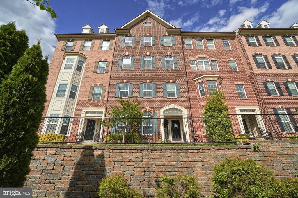 3565 Holborn Place - Photo 0