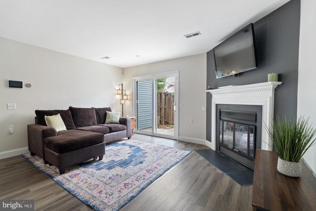 5806 Shadbush Court - Photo 4