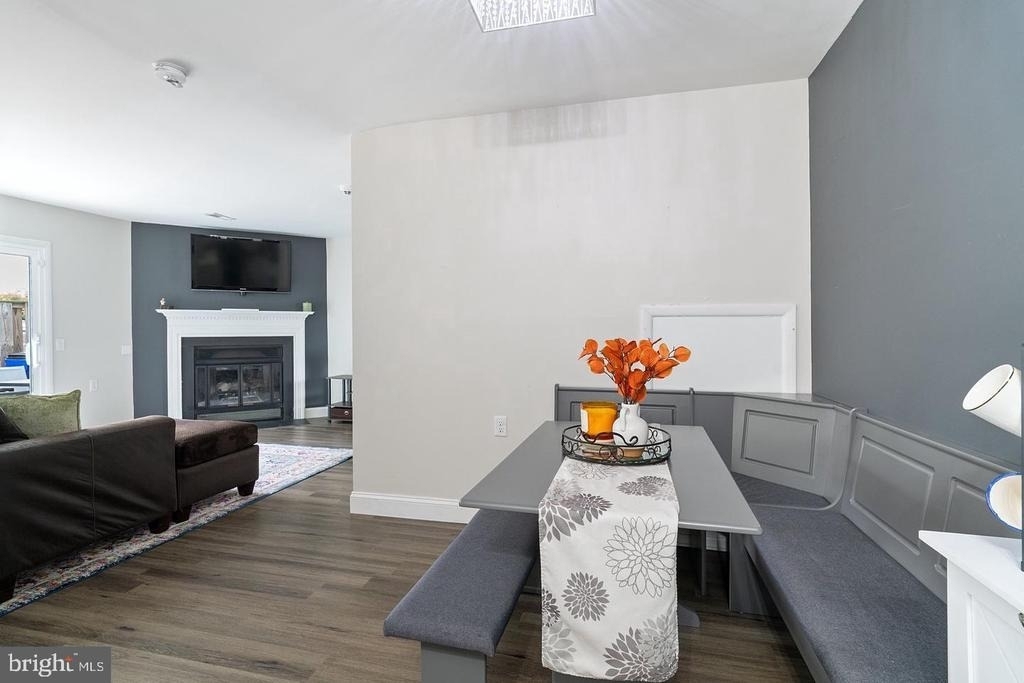 5806 Shadbush Court - Photo 8