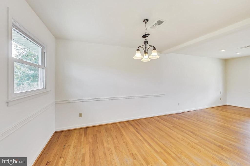 1208 Pinewood Drive - Photo 8