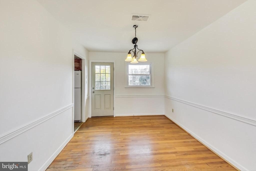 1208 Pinewood Drive - Photo 7