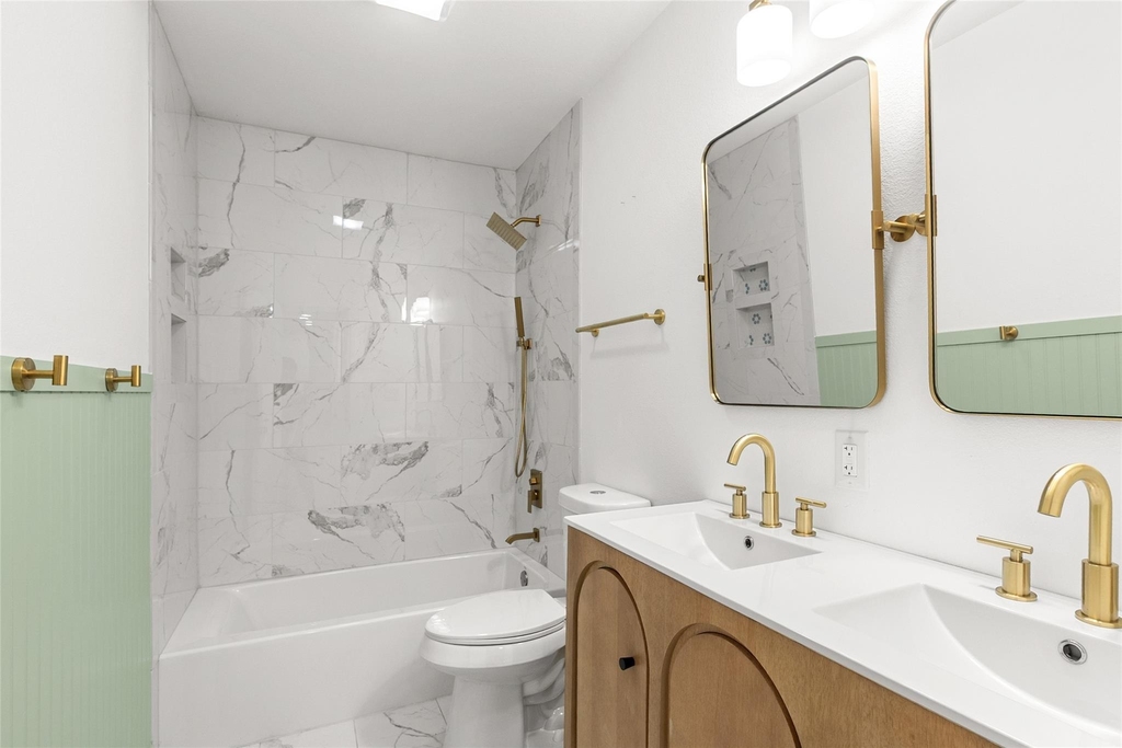 409 Avenue R - Photo 17