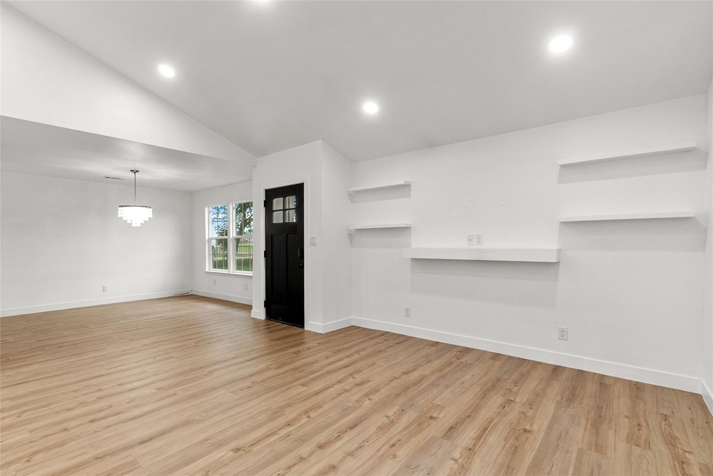 409 Avenue R - Photo 7