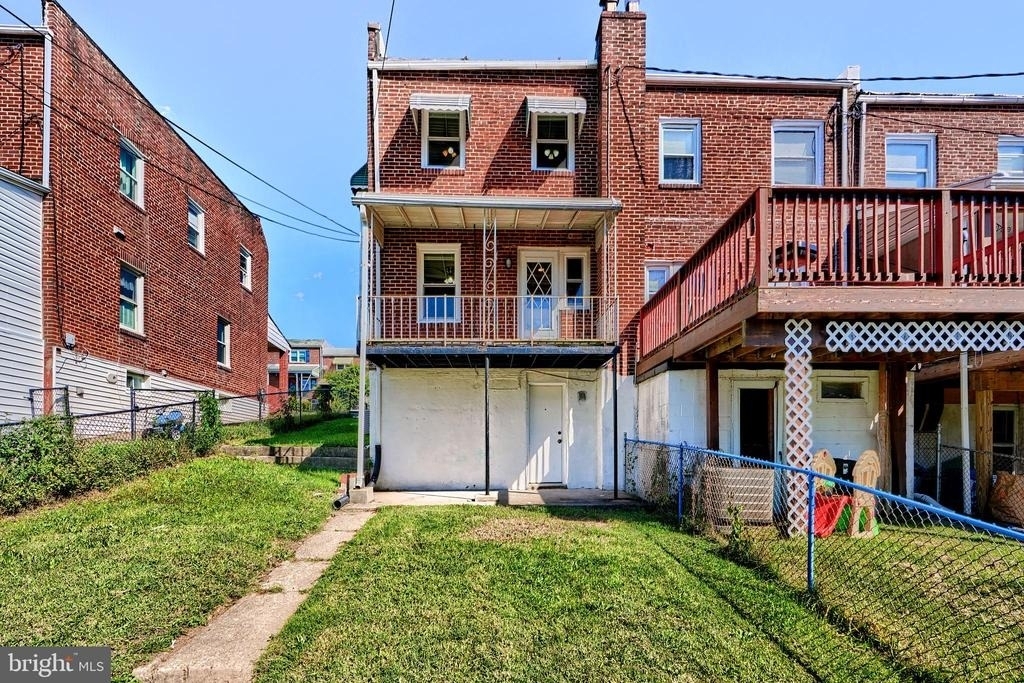 530 47th Street - Photo 3