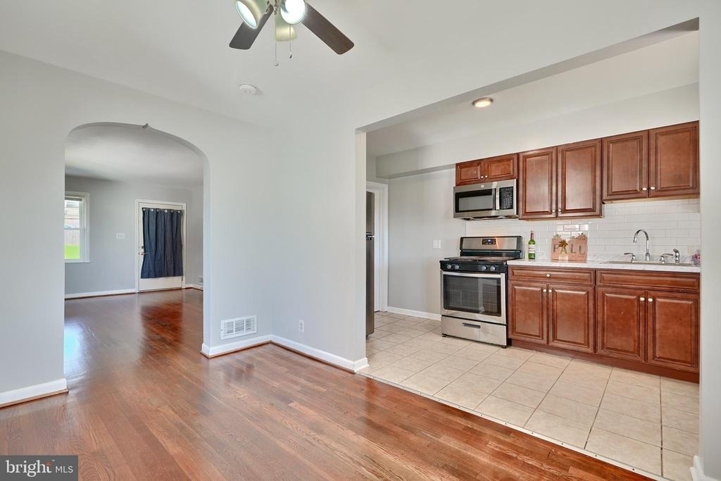 530 47th Street - Photo 8