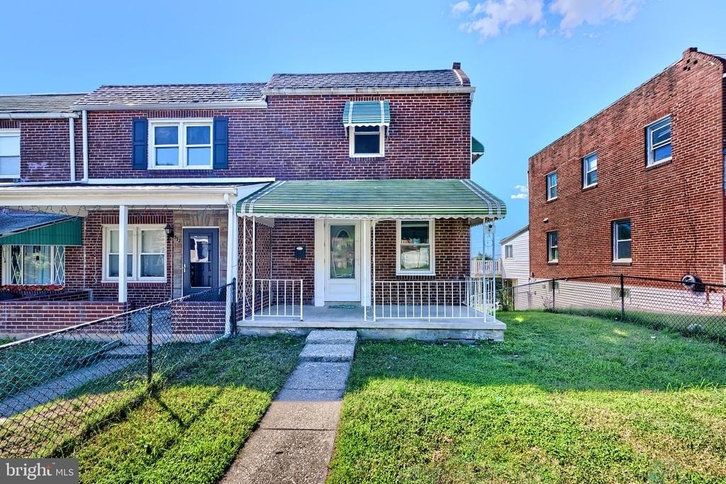 530 47th Street - Photo 0