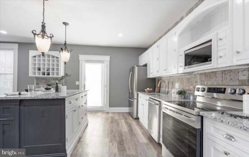 400 S Augusta Avenue - Photo 4