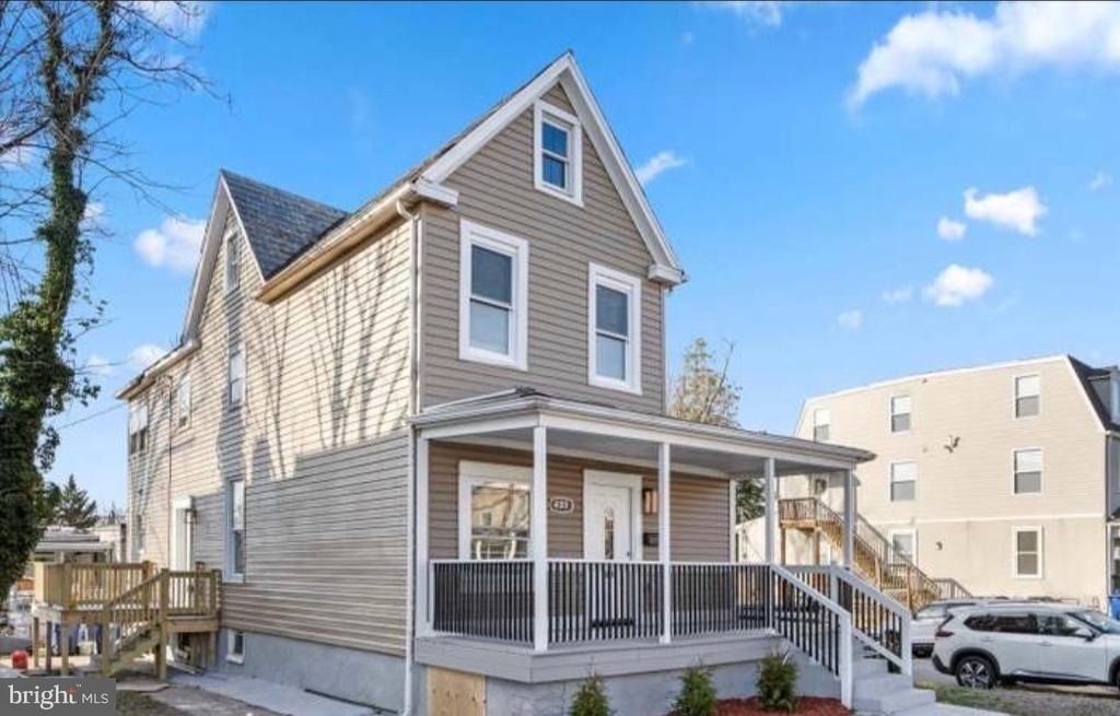 400 S Augusta Avenue - Photo 0