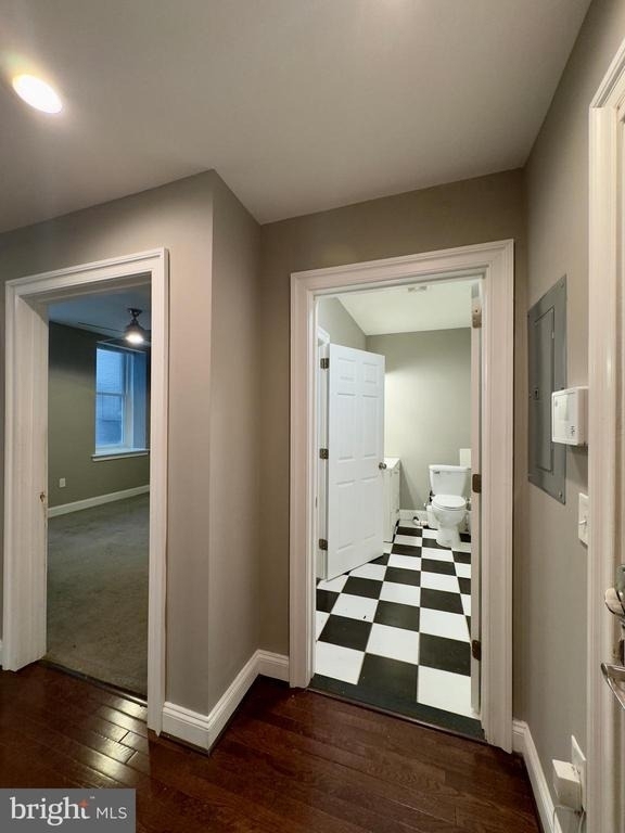 208 E Redwood Street - Photo 1