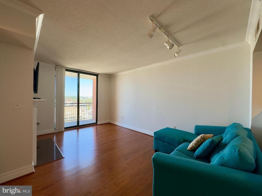 414 Water Street - Photo 6