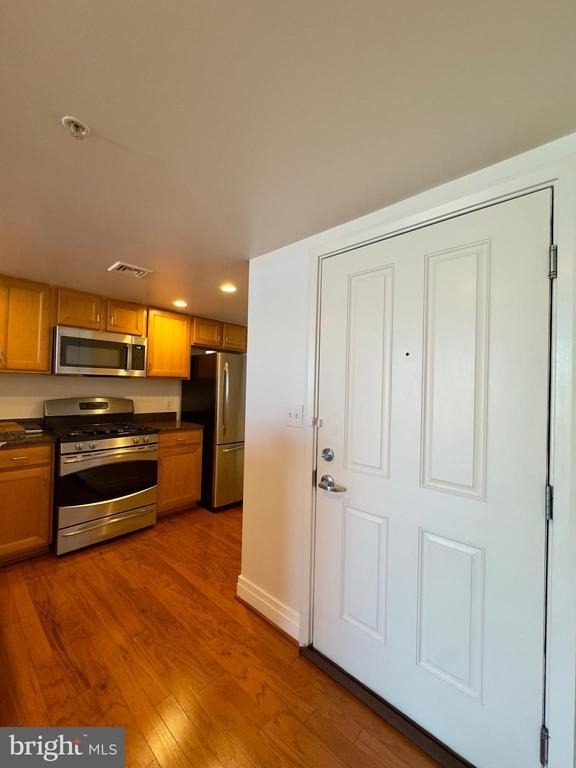 414 Water Street - Photo 2