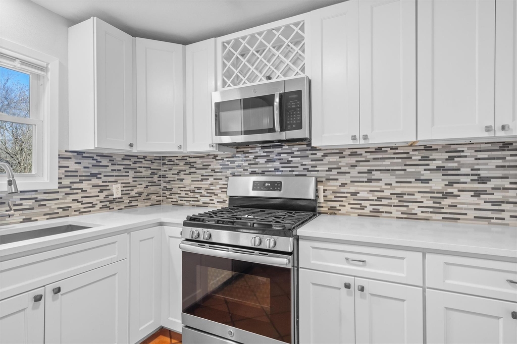 4900 Eastdale Dr - Photo 10