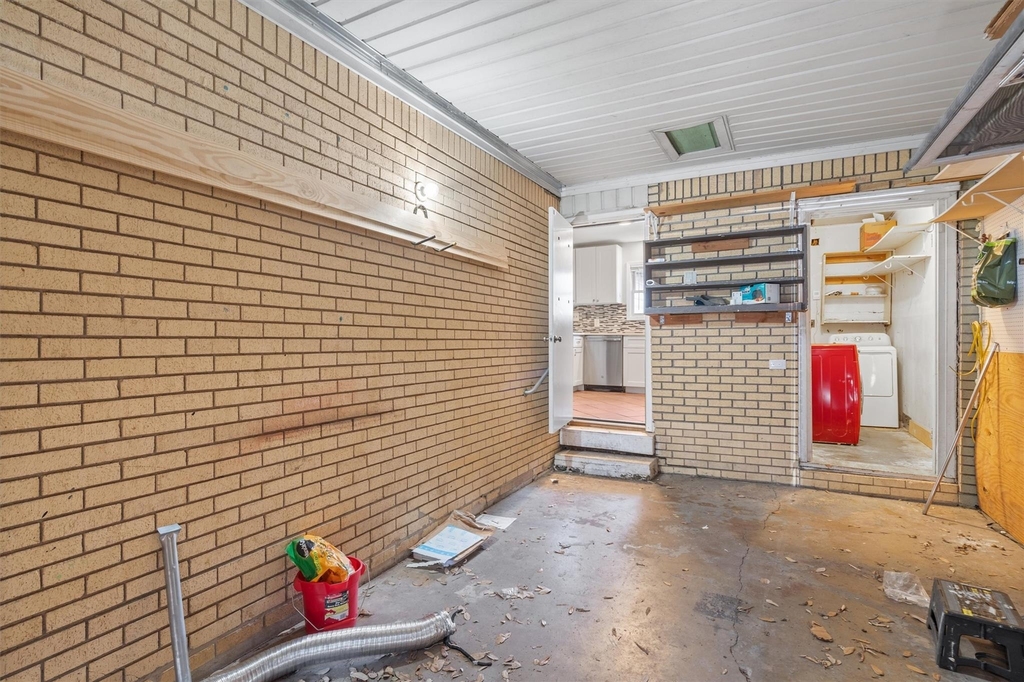 4900 Eastdale Dr - Photo 25