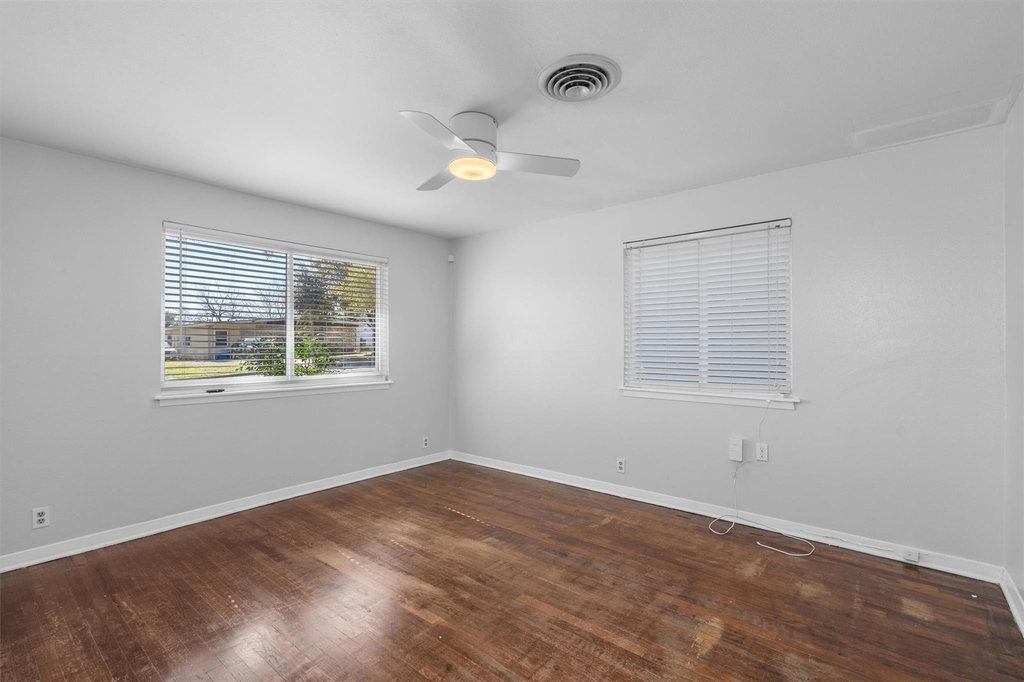 4900 Eastdale Dr - Photo 18