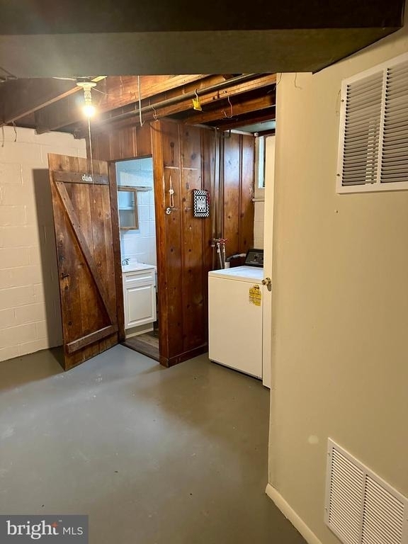 4116 Raymonn Avenue - Photo 11