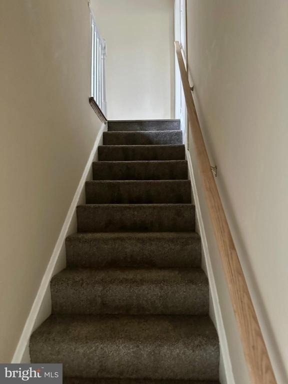 4116 Raymonn Avenue - Photo 4