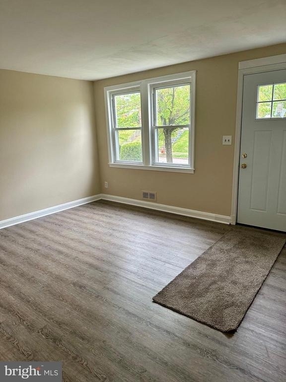 4116 Raymonn Avenue - Photo 3
