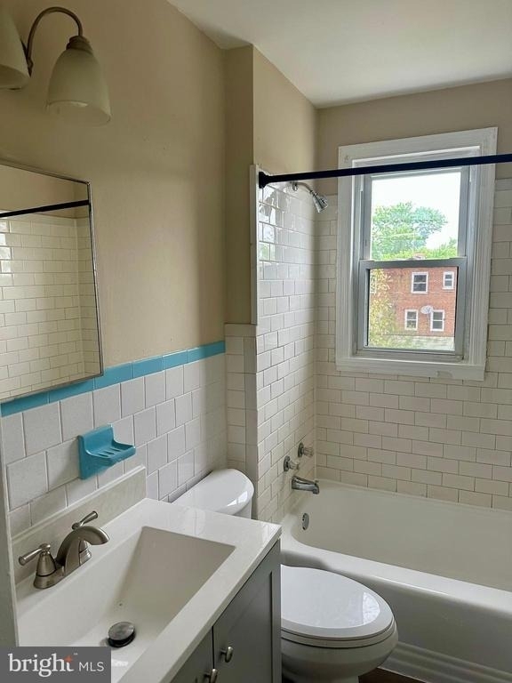 4116 Raymonn Avenue - Photo 8