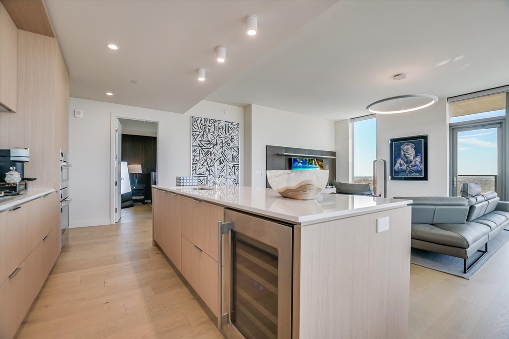 44 East Ave - Photo 7