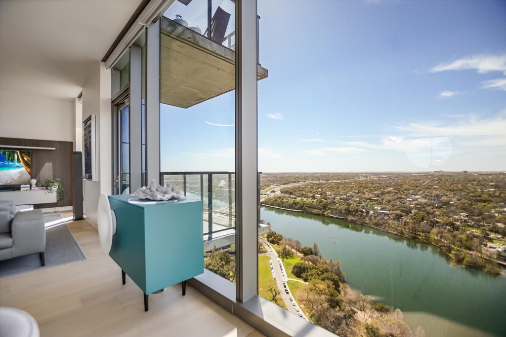 44 East Ave - Photo 17