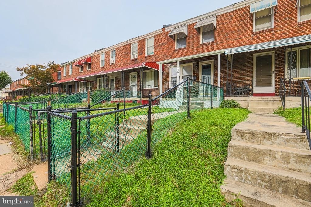 130 Reedbird Avenue - Photo 1