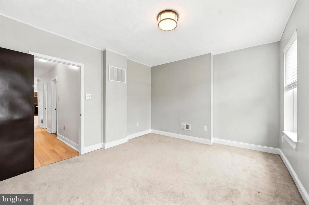 1508 Hancock Street - Photo 6