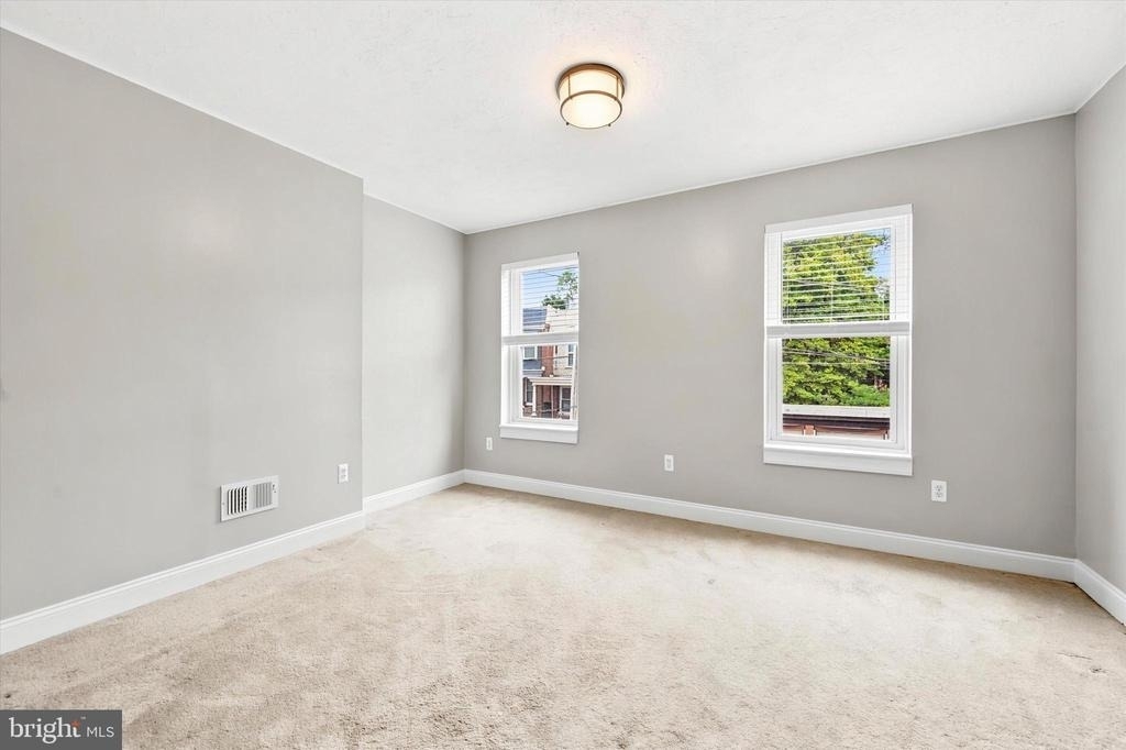 1508 Hancock Street - Photo 7