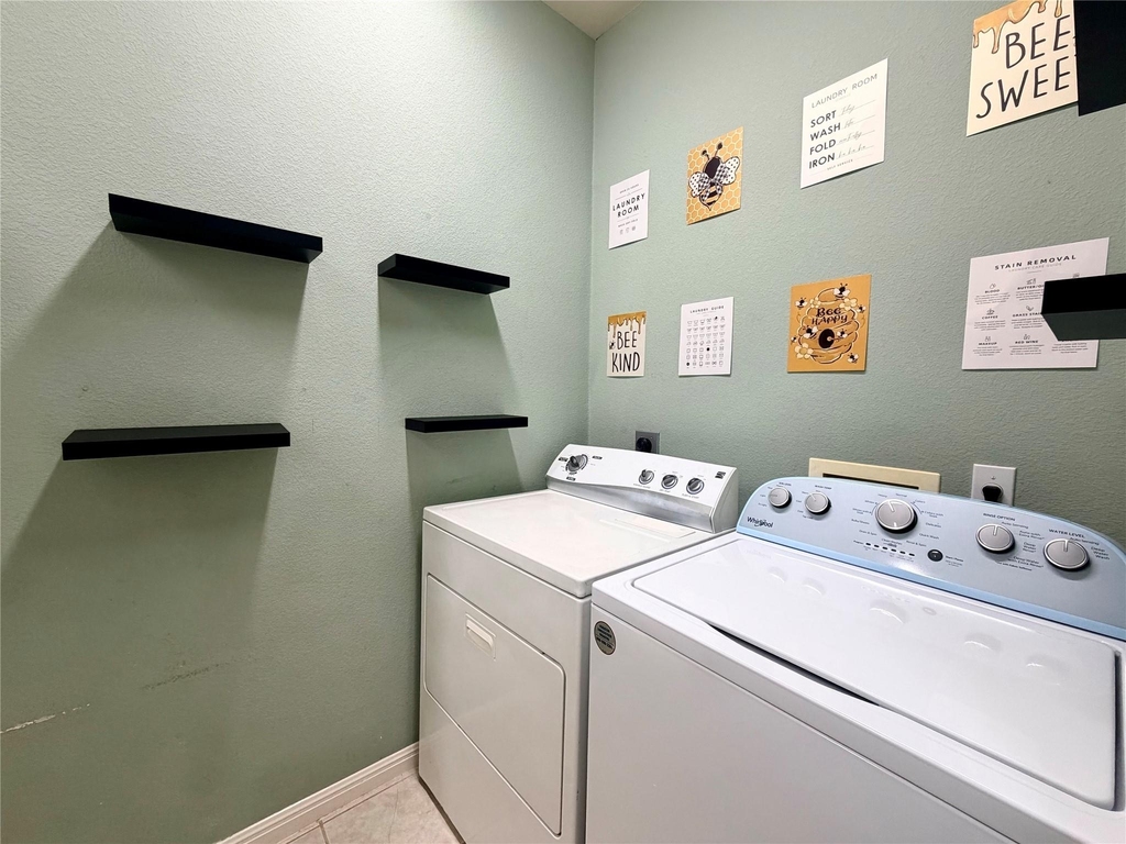 111 N Field St - Photo 3