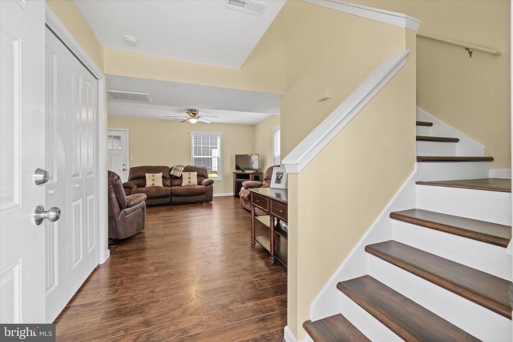 5 Hillside Avenue - Photo 8