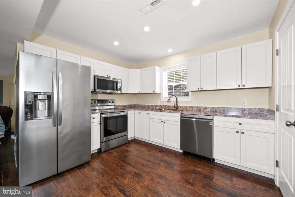 5 Hillside Avenue - Photo 4