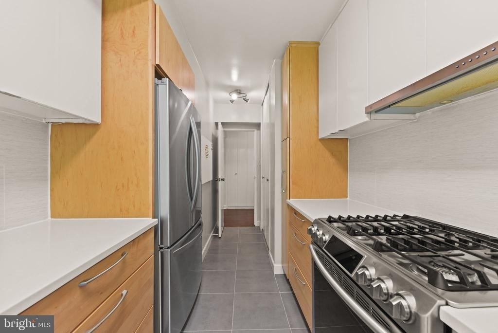 4201 Cathedral Avenue Nw - Photo 11