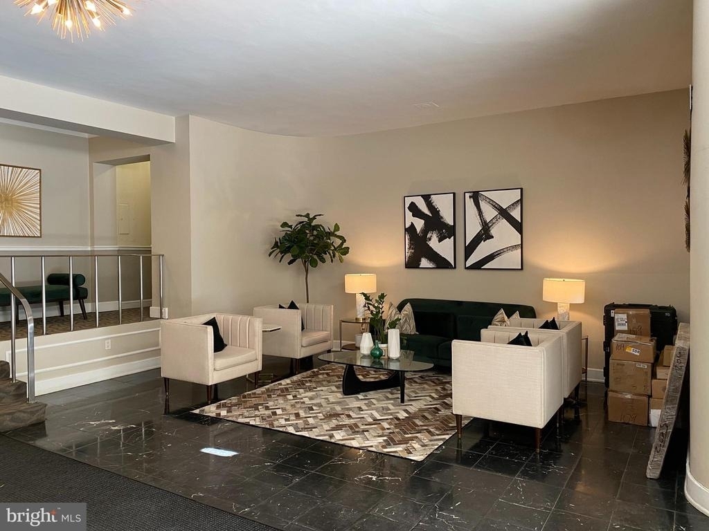 1727 Massachusetts Avenue Nw - Photo 13