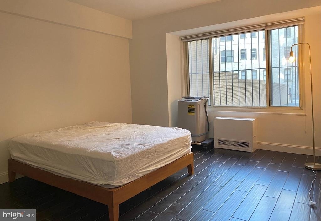 1727 Massachusetts Avenue Nw - Photo 3