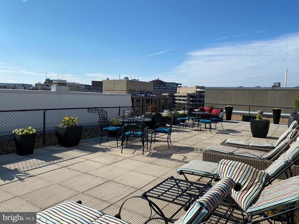 1727 Massachusetts Avenue Nw - Photo 14
