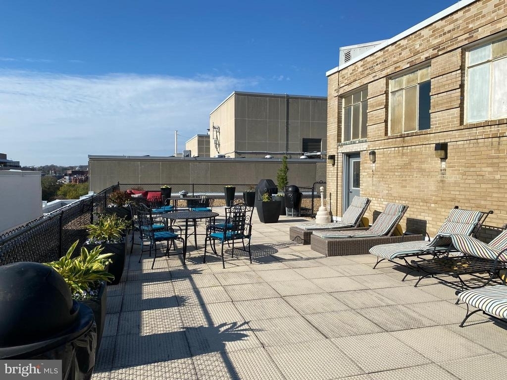 1727 Massachusetts Avenue Nw - Photo 15