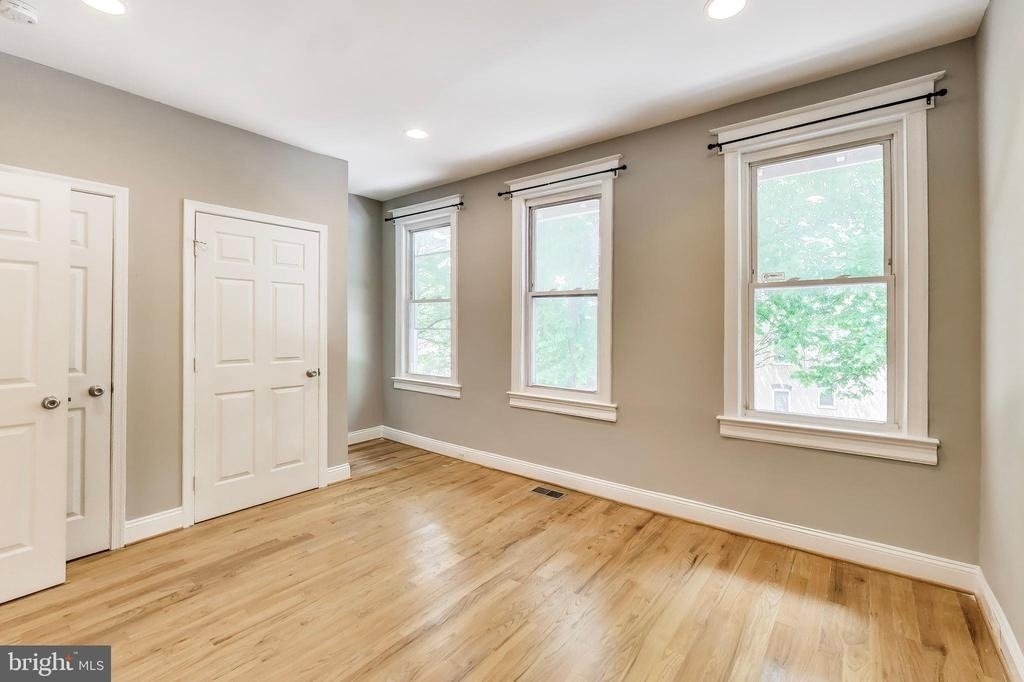 1917 Lincoln Road Ne - Photo 16