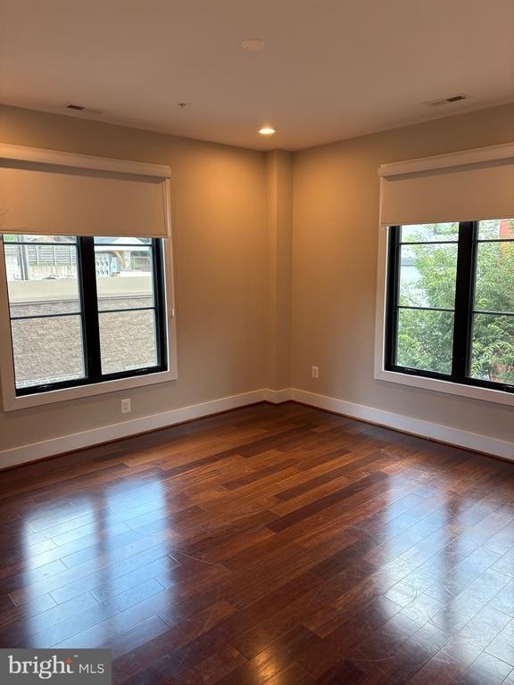 4004 Edmunds Street Nw - Photo 5