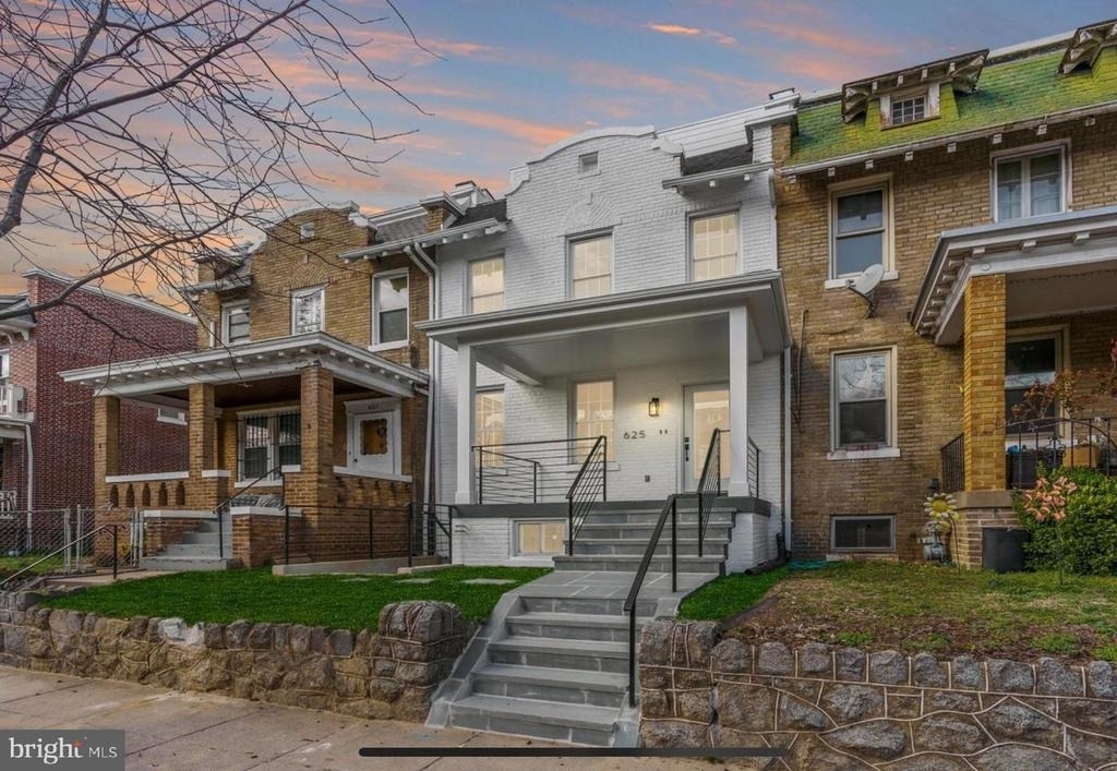 625 Quebec Place Nw - Photo 0