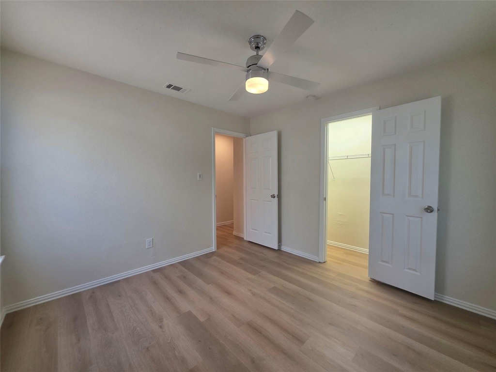 104 E Eggleston St - Photo 12