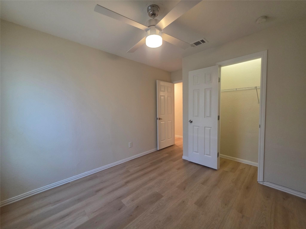 104 E Eggleston St - Photo 10