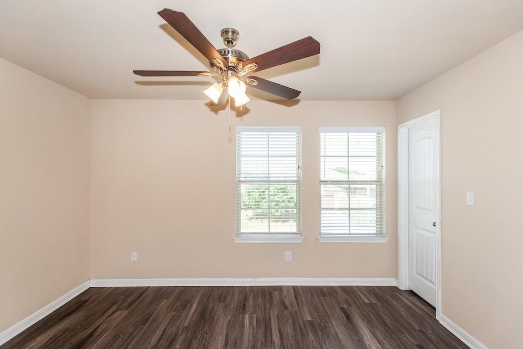 8113 Rosano St - Photo 27