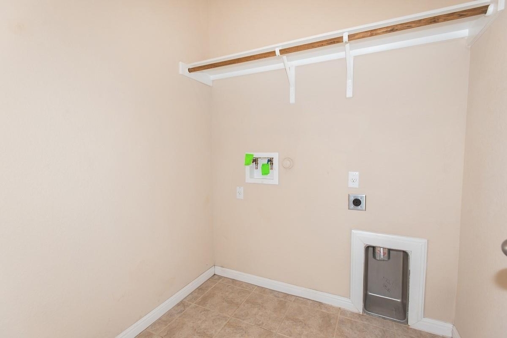 8113 Rosano St - Photo 12