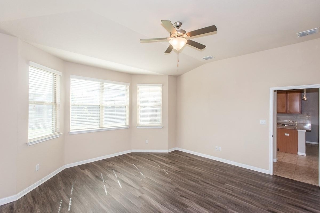 8113 Rosano St - Photo 15