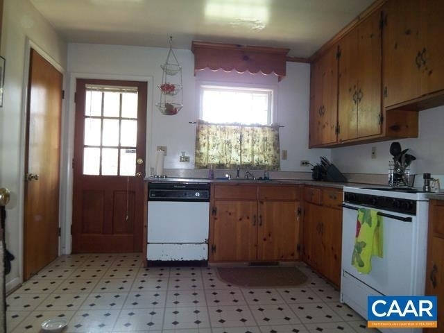 1705 Burnley Ave - Photo 8