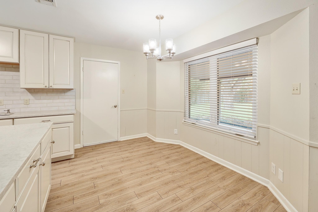 8609 Melshire Dr - Photo 5
