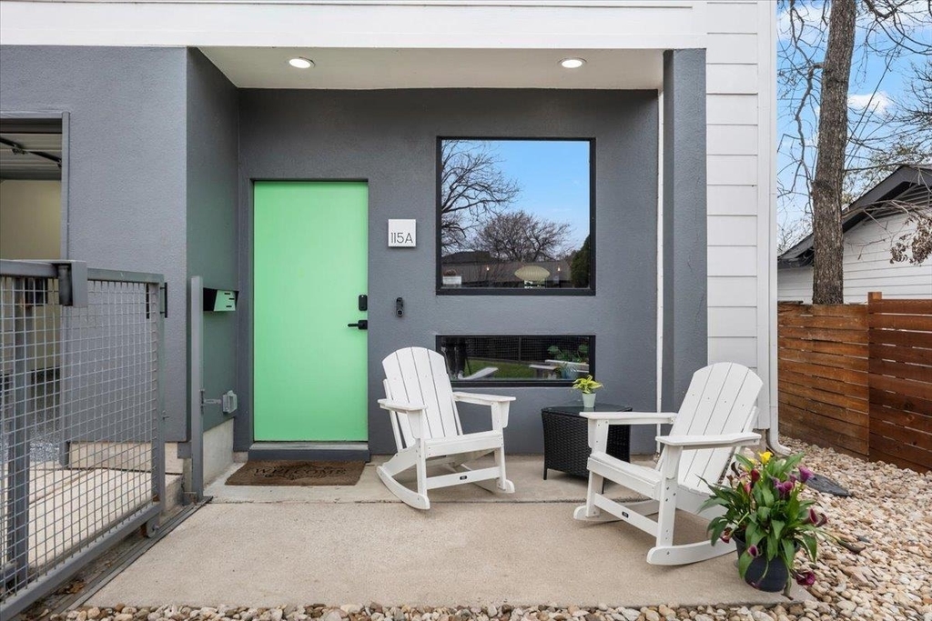 115 Havana St - Photo 6